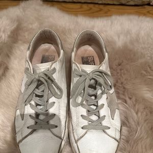Golden Goose Sneakers